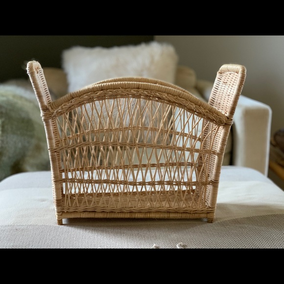 Vintage Magazine Rack Natural Color 13” x 11”